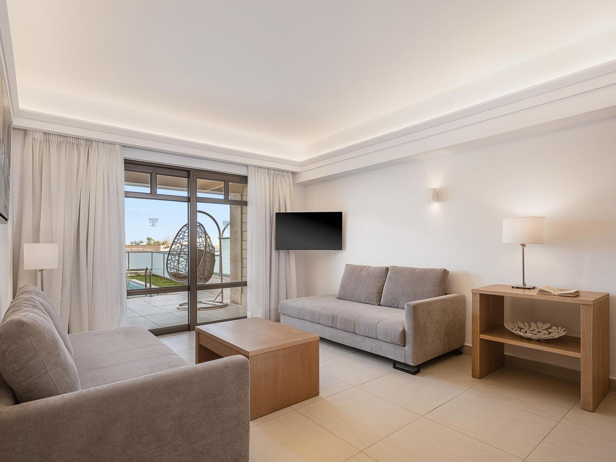 Porto Platanias Beach Resort & Spa Exterior photo